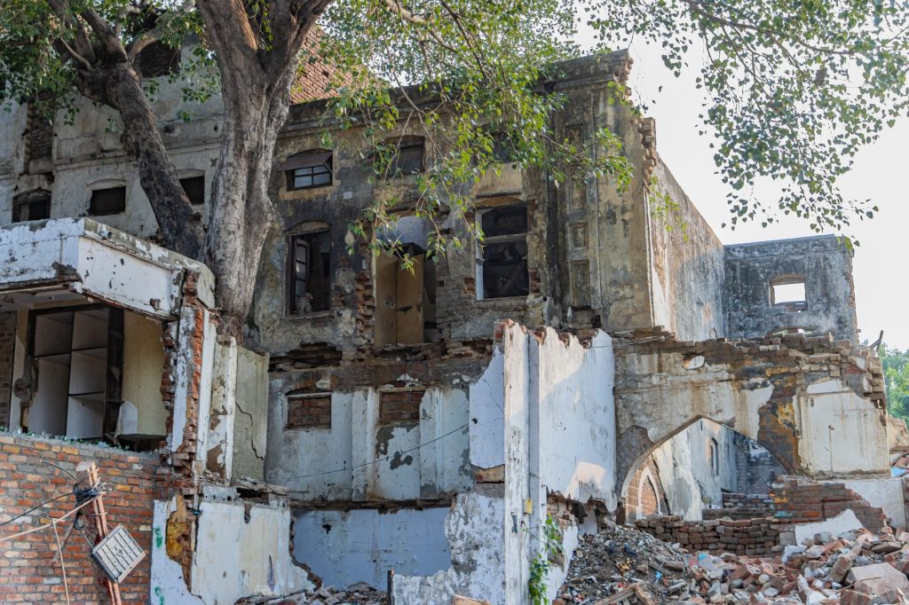 Delhi building collapse