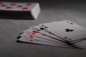 How Eat-and-Run Police Helps Players Identify Risky Betting Sites